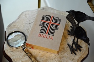 Biblia que obsequiaron a Santiago y Leticia el día de su boda usarán para el juramento