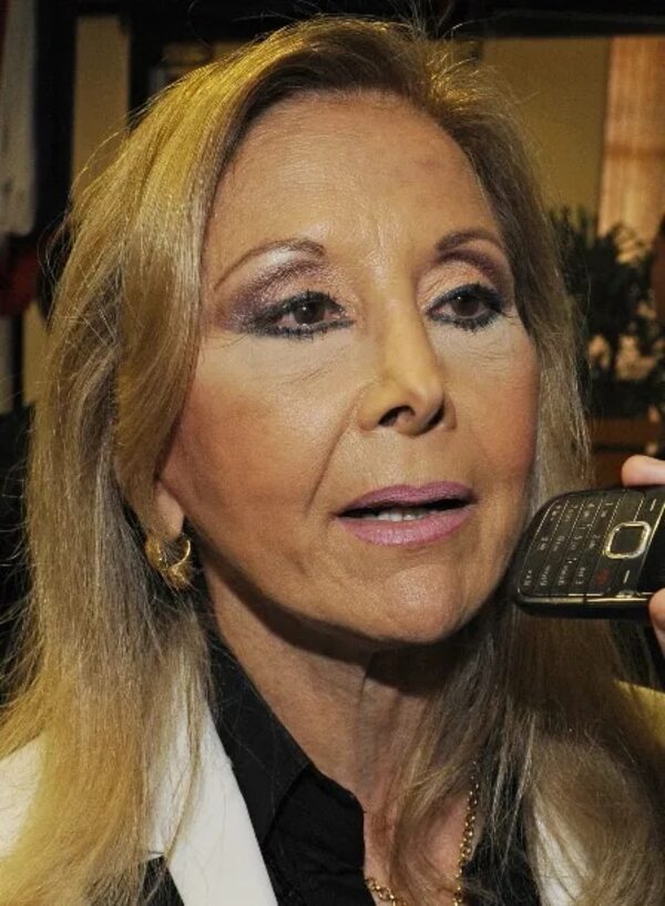 Mirtha Gusinky: “honestidad y patriotismo deben ser las claves de nuevo gobierno” - Política - ABC Color