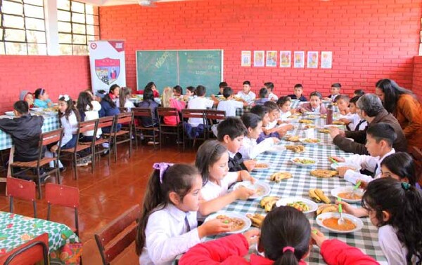 Inició provisión de almuerzo escolar para 1.687 alumnos de Coronel Oviedo – Prensa 5