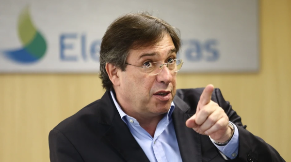 Renuncia el presidente de la eléctrica brasileña Eletrobras