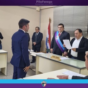 En la noche de ayer tomaron juramento los concejales de Guairá.