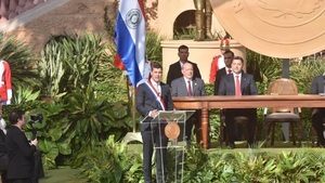 Peña se compromete a revolucionar la educación y crear 500.000 empleos