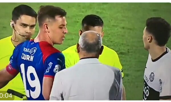 Churín y Chiqui sin saludo en el superclásico