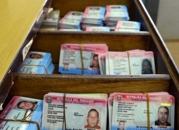 Diario HOY | Cédulas con chips: senadores esperan informe tras denuncias de duplicación de documentos