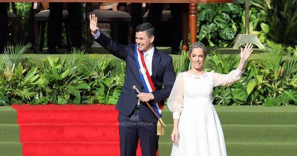 La Nación / ¡Detalles en ñanduti! Primera dama cautivó con original diseño