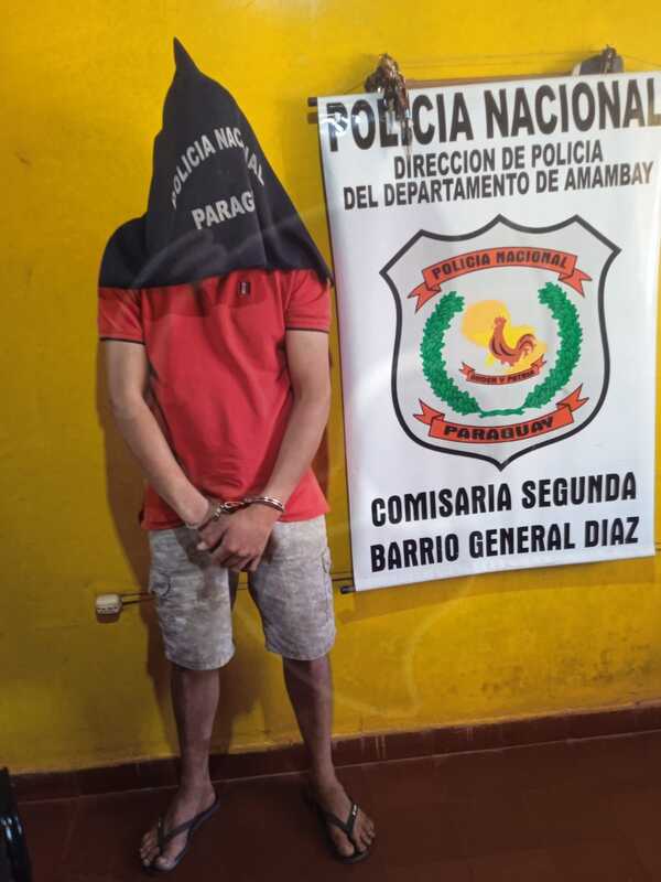 Grupo Puma detiene a hombre con dos ordenes de Captura por hurto.