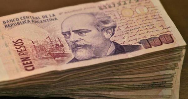 La Nación / Triunfo de Milei golpeó la cotización del peso argentino