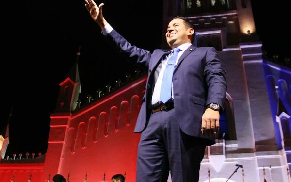 Ricardo Estigarribia juró como gobernador de Central