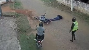 Malvivientes dispararon contra un hombre y le robaron su motocicleta - Noticiero Paraguay