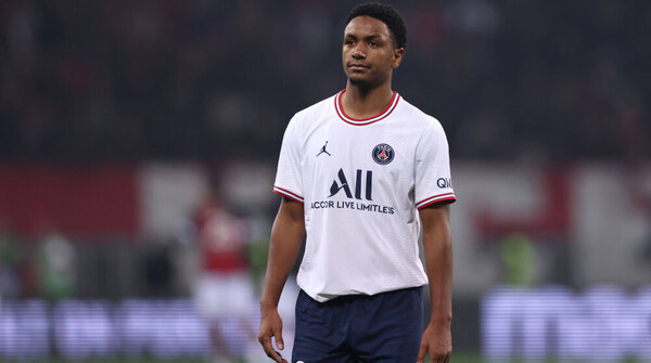 Versus / Otro jugador que deja el PSG para ir al Medio Oriente