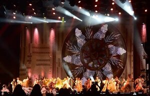El talento paraguayo reluce en un multitudinario show en la Costanera - Cultura - ABC Color