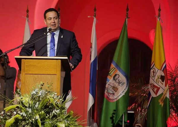 Gobernador de Central afirmó que no tuvo “oportunidad hacer de transición” - Política - ABC Color