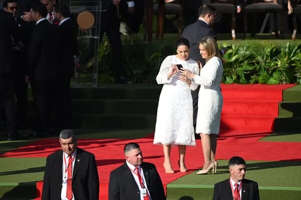 Diputados sobre discurso de Santi: “Ninguneo” a mujeres, esperan que emule a Abdo y dicen que tiene “plus” - Política - ABC Color