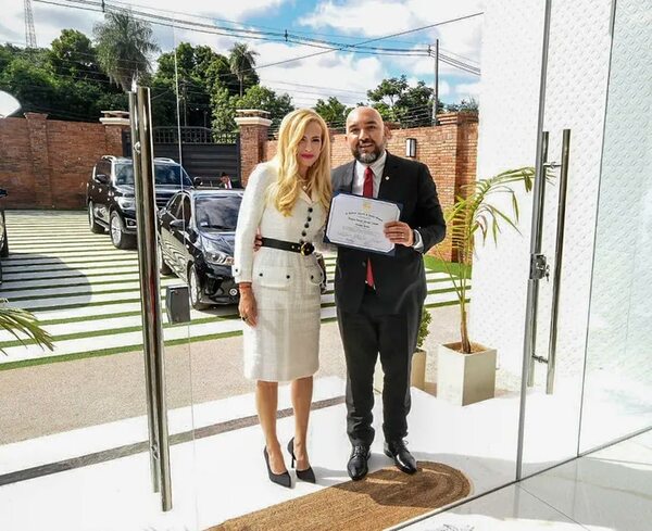 Aparece otro instituto docente en manos de esposa de titular del JEM - Política - ABC Color