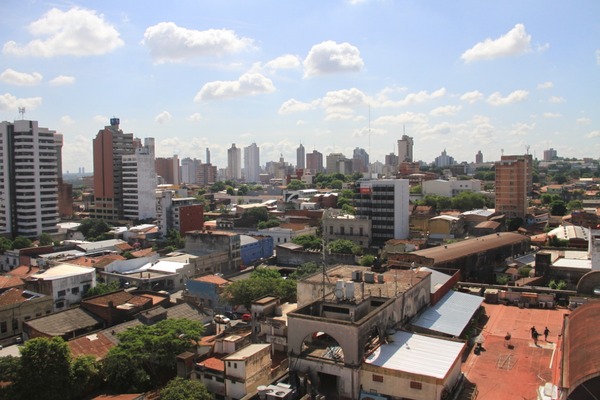 Mitad de semana con ambiente caluroso y vientos moderados del noreste - .::Agencia IP::.
