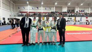 Paraguayos ganan sus primeras medallas en Sudamericano de Judo - .::Agencia IP::.