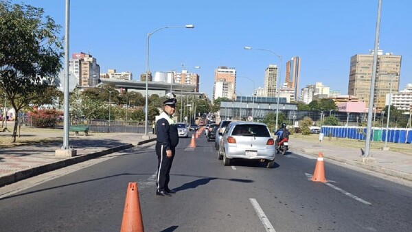 Costanera y otras calles son liberadas tras varios actos en Asunción