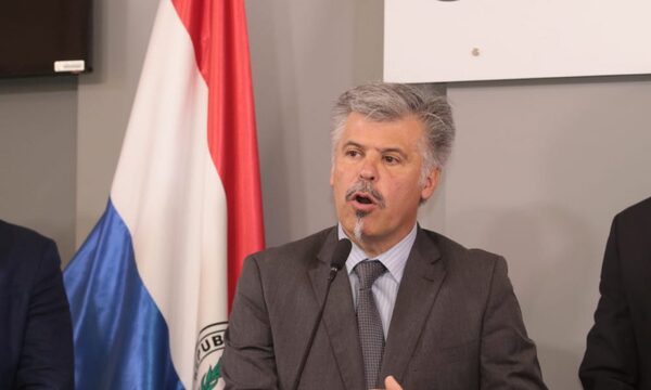 Fiscales acusan a Giuzzio y piden juicio oral