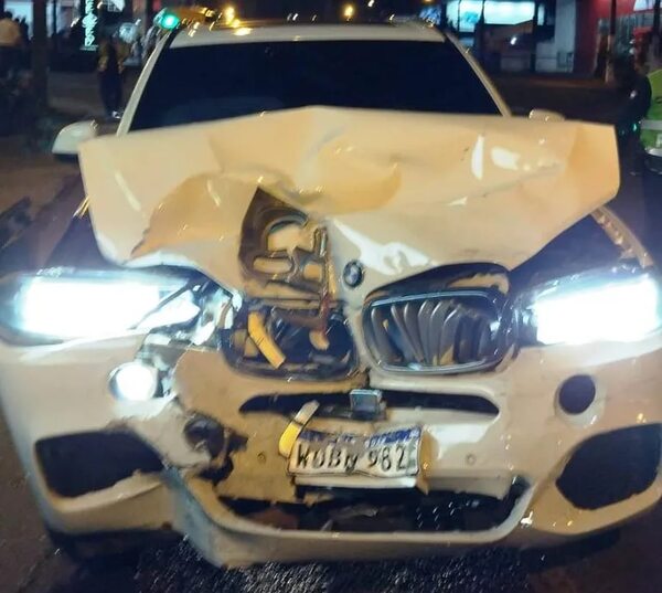 Violento choque de lujosa camioneta deja cinco lesionados en Ciudad del Este - ABC en el Este - ABC Color