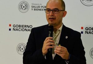 Ministra de Salud conforma su equipo de trabajo