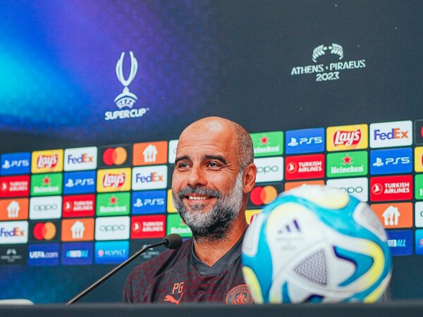 Versus / Guardiola vuelve a reclamar contra el calendario sobrecargado y asegura: "Es una batalla perdida"