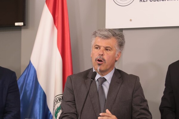Ministerio Público presenta acusación contra Arnaldo Giuzzio y pide juicio oral en su contra - trece