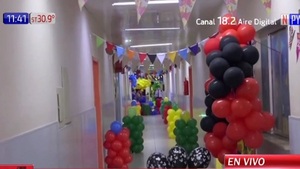 Médicos homenajean a sus pequeños pacientes en el Hospital Acosta Ñu - Noticias Paraguay