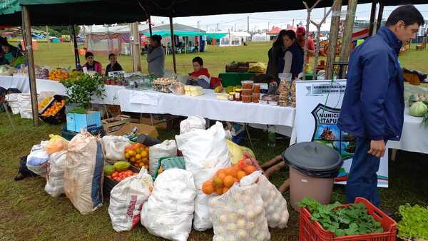 EXPO ITAPÚA GENERA IMPORTANTES INGRESOS ECONÓMICOS PARA PRODUCTORES Y EMPRENDEDORES - Itapúa Noticias