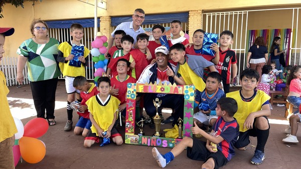 Municipalidad realizó un agasajo por el Día del Niño en Mita Róga - Radio Imperio 106.7 FM