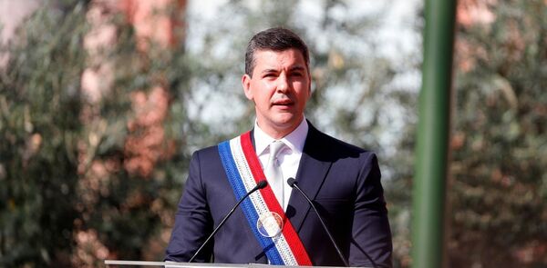 Santiago Pe帽a pondr谩 el acento en una econom铆a paraguaya que crece, pero recauda poco - Revista PLUS
