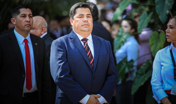 Luis Benítez asumió la dirección de Yacyretá y agradeció la confianza del presidente