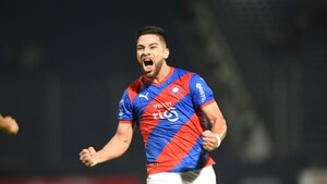 Daniel Rivas vuelve al plantel principal de Cerro Porteño tras haber sido apartado