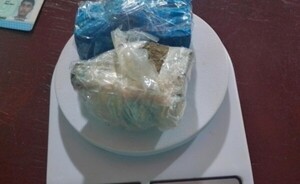 Aprehenden a dos jóvenes con 135 gramos de marihuana
