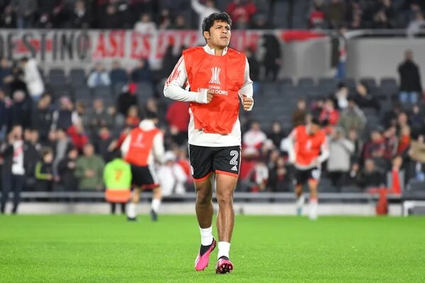 Robert Rojas deja River Plate y jugará en Tigre - Fútbol Internacional - ABC Color