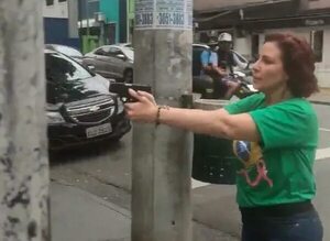 Una diputada bolsonarista pagó 8.000 dólares a un hacker para invadir el sistema judicial y electoral - Mundo - ABC Color