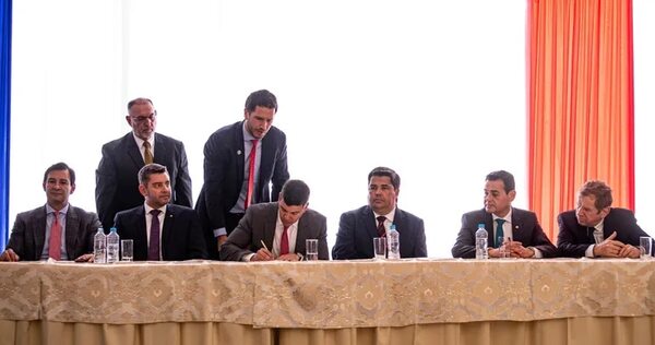 Viejos conocidos asumieron como nuevos consejeros de Yacyretá - Economía - ABC Color
