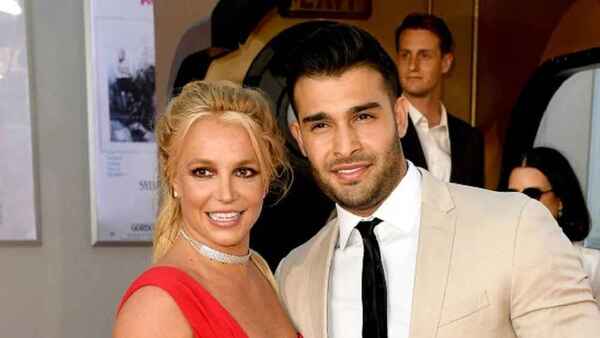 Britney Spears se separa de su esposo después de 14 meses, según TMZ