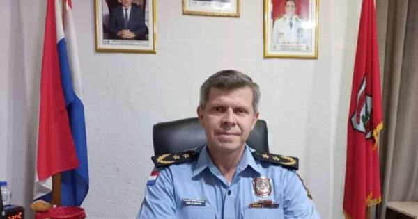 La Nación / Peña designa a Carlos Benítez como comandante de la Policía