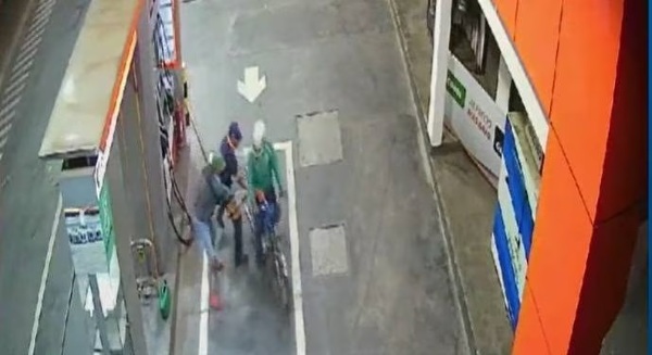Detienen a asaltante que realizó tiro fallido y mató a su cómplice en Luque - Noticiero Paraguay