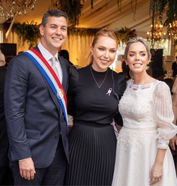 UNA ENCARNACENA FUE LA ENCARGADA DE LA FIESTA DE TRASPASO DE MANDO PRESIDENCIAL