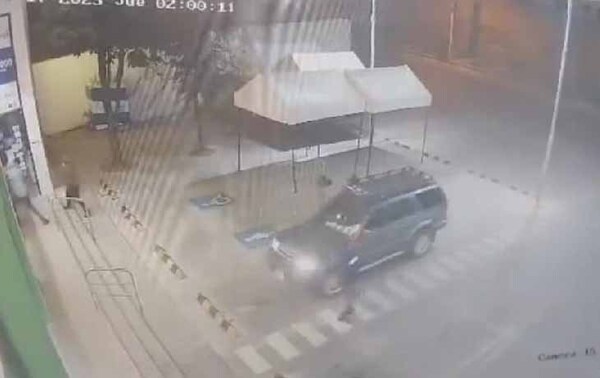 Intentaron arrancar un cajero automático, probaron cinco veces y casi vuelcan en San Lorenzo – Prensa 5