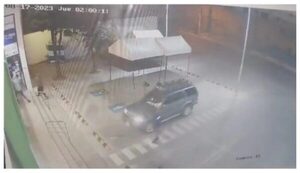 Casi roban un cajero en San Lorenzo