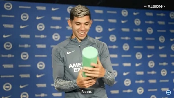 Julio Enciso y el premio al Mejor Gol de la Premier