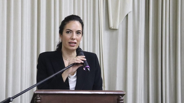 Ministra de Obras buscará que ciudadanos "vuelvan a encantarse" con el transporte público - Noticias Paraguay