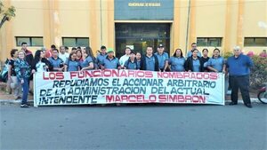 Paraguarí: funcionarios municipales sumariados denuncian persecución sindical del intendente - Nacionales - ABC Color