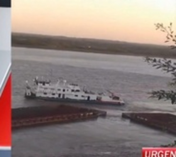 Barcazas colisionan contra el yate presidencial en Ita Pytã Punta - Paraguay.com