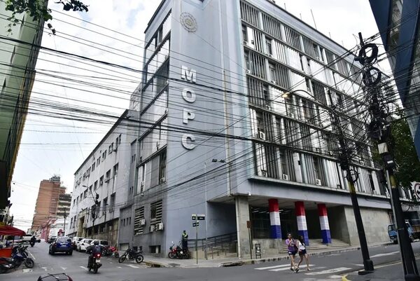Poder Ejecutivo podría utilizar bonos soberanos para pagar deuda con constructoras viales - Nacionales - ABC Color