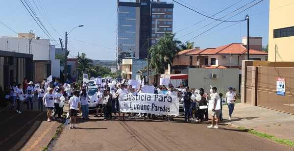 Familiares y amigos exigen cárcel para conductor responsable de la muerte de Luciano Paredes