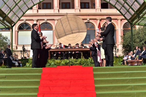 Los ministros del MIC, MOPC, MRE y de Salud asumieron sus cargos oficialmente - trece