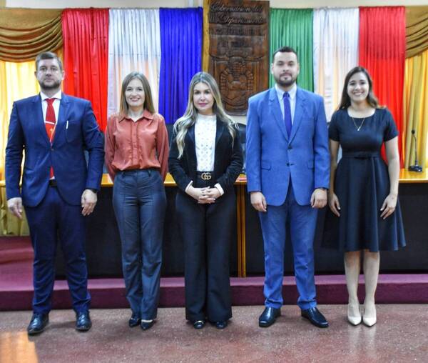 CONFORMAN PRIMERA MESA DIRECTIVA DE LA JUNTA DEPARTAMENTAL DE ITAPÚA